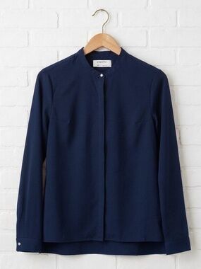 Ministry of Supply Women's NAVY Small Technical Performance Top Shirt EUC